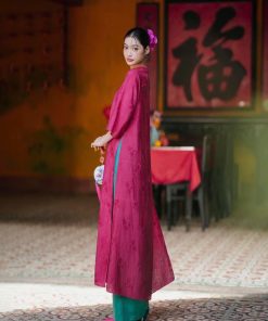 Áo dài cách tân nữ truyền thống